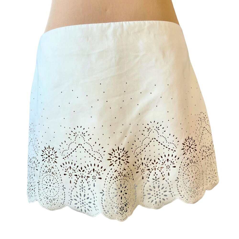 Forever 21 (Large) Laser-Cut Mini Skirt - 2000s Vintage